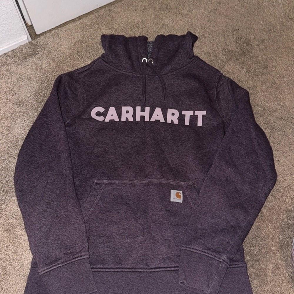 Women’s Carhartt sweater